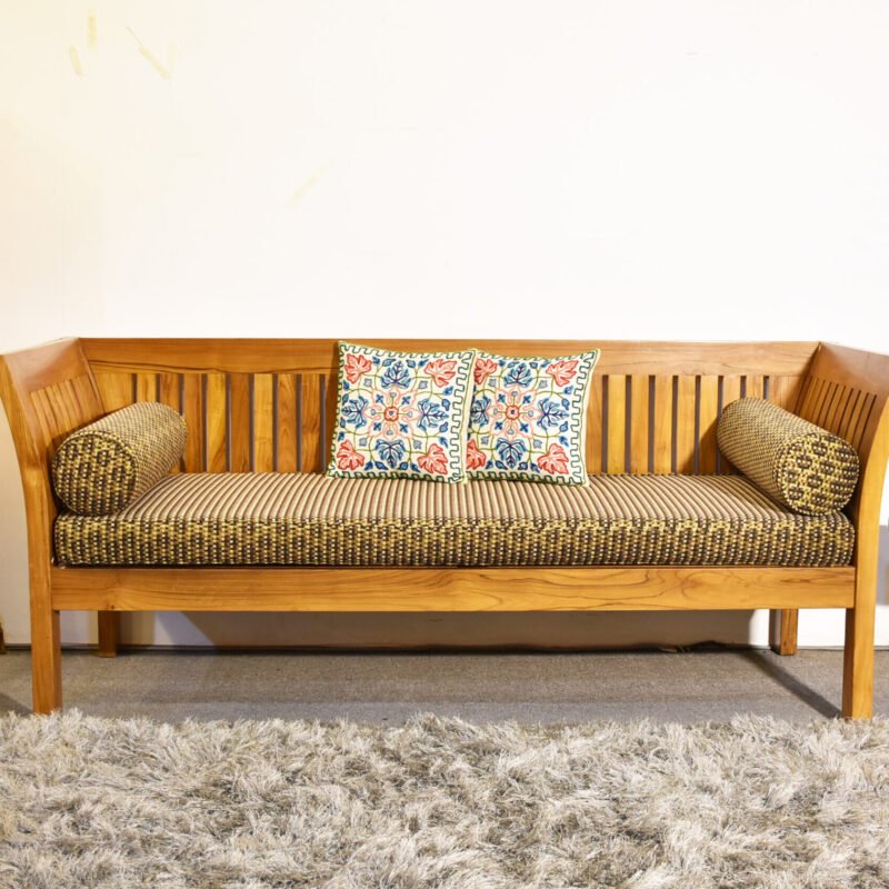 wood daybed